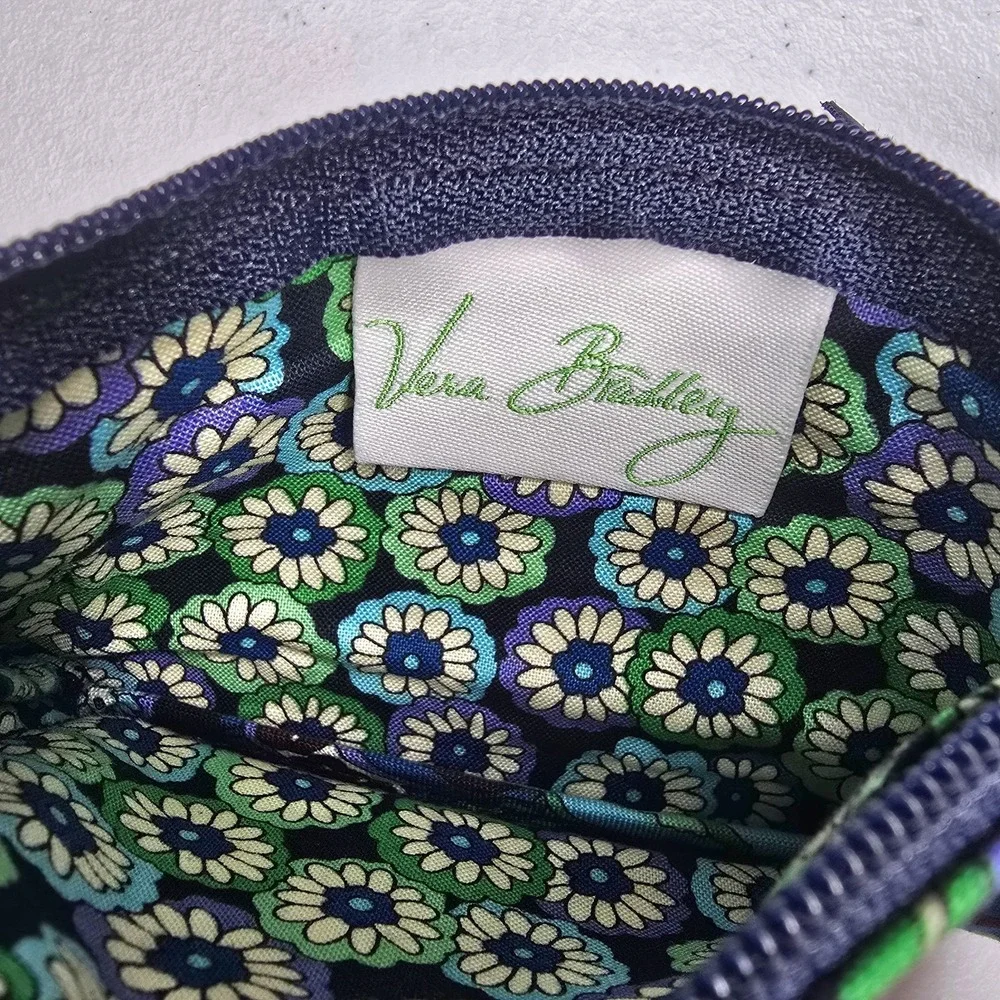 VERA BRADLEY Zip ID Case In Retired Blue Rhapsody‎ Pattern NWT -1692